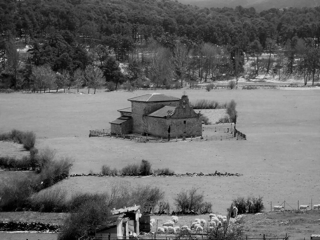 Posada Las Mayas Quintanar de la Sierra Bagian luar foto