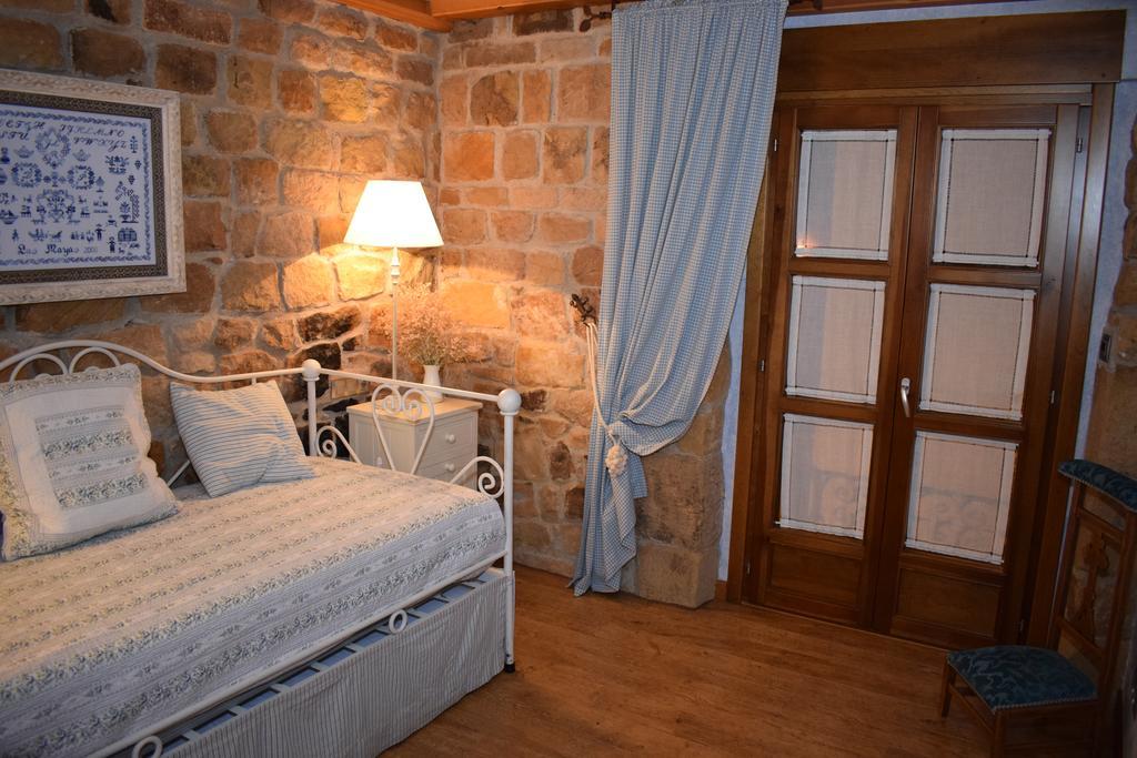 Posada Las Mayas Quintanar de la Sierra Bagian luar foto